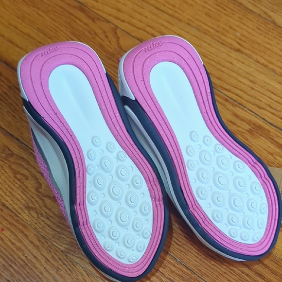 Nike Kids Pink and Navy Sneakers - Picture 3 of 4